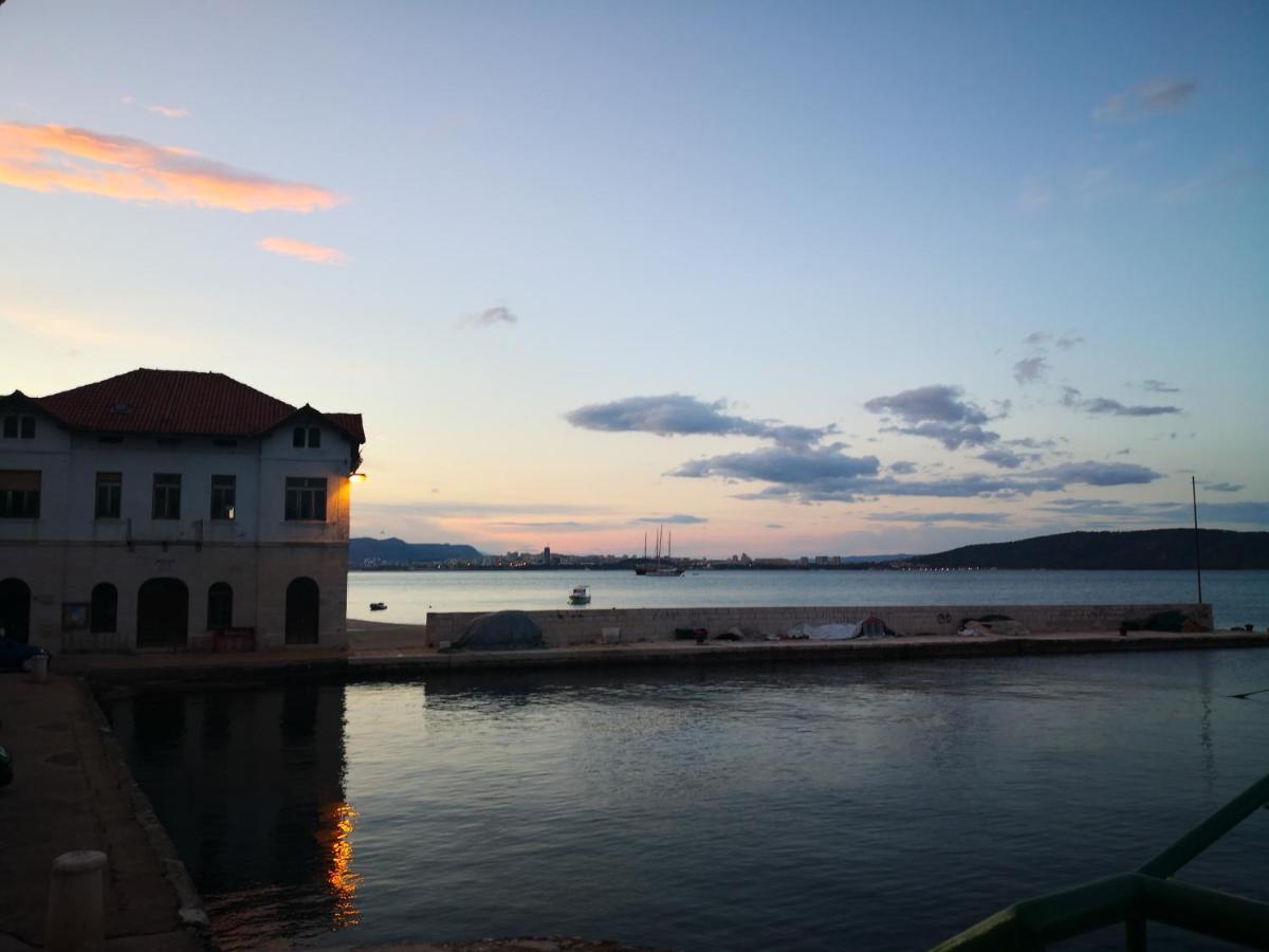 Old Fisherman House Kaštela Exteriör bild