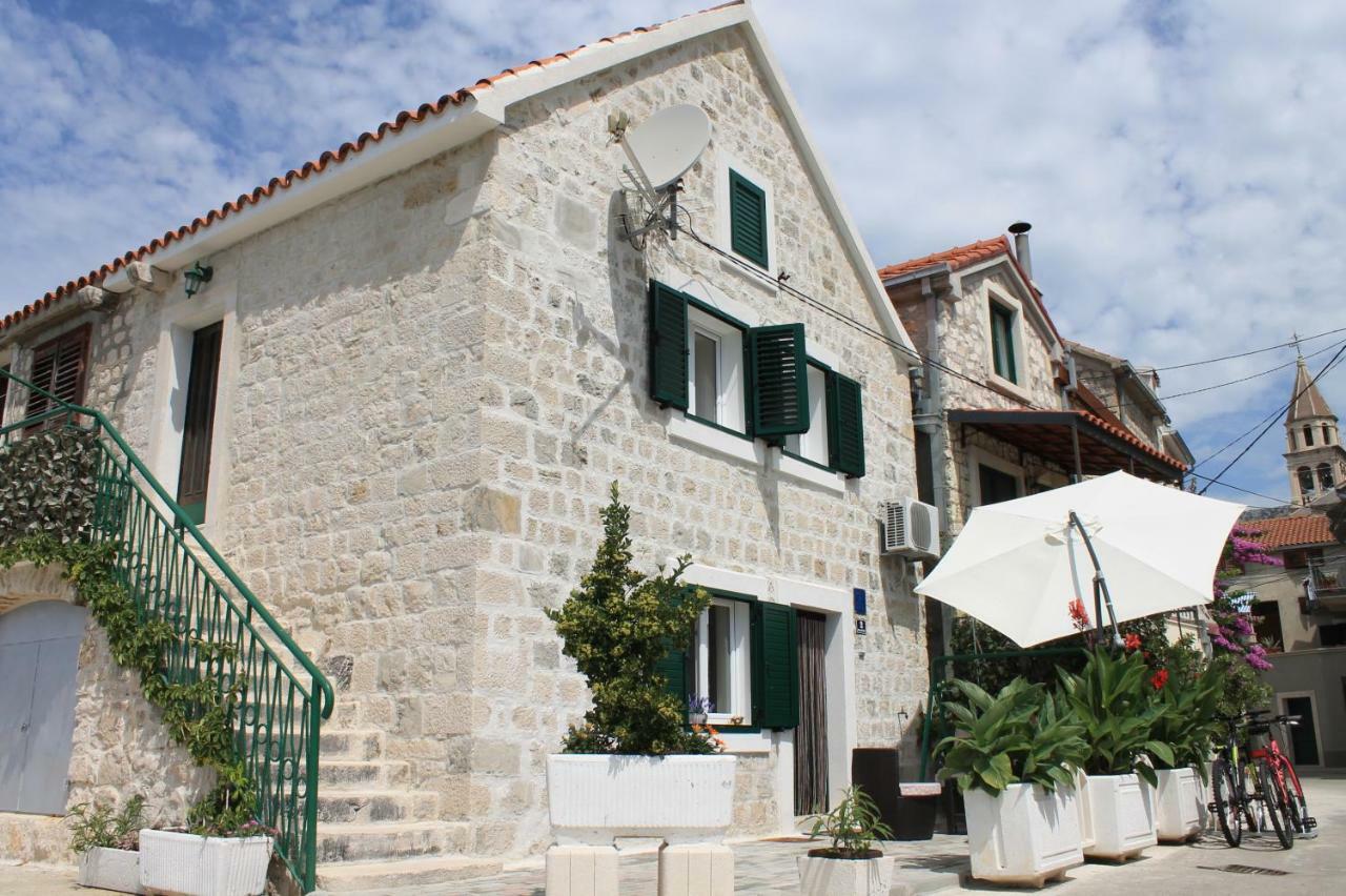 Old Fisherman House Kaštela Exteriör bild